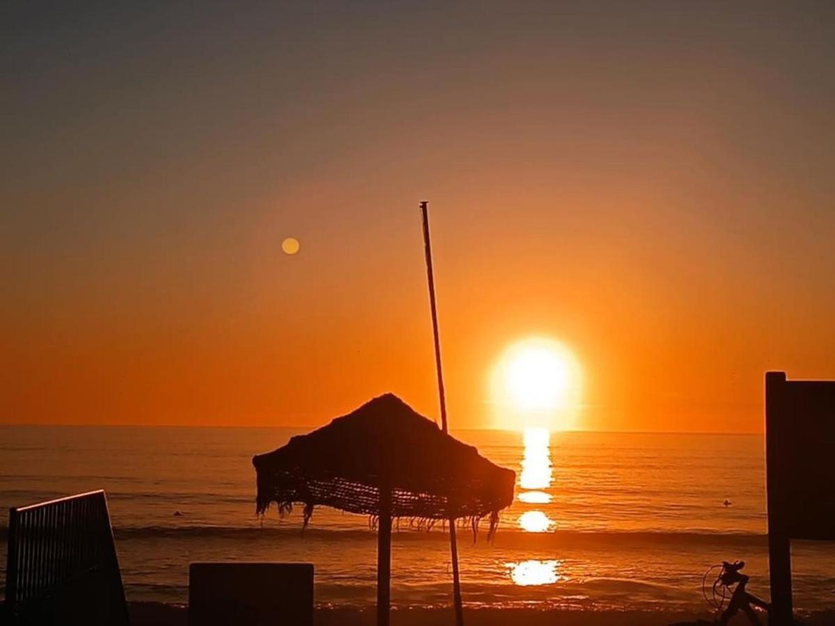 The Beach Place Costa de Caparica Buitenkant foto